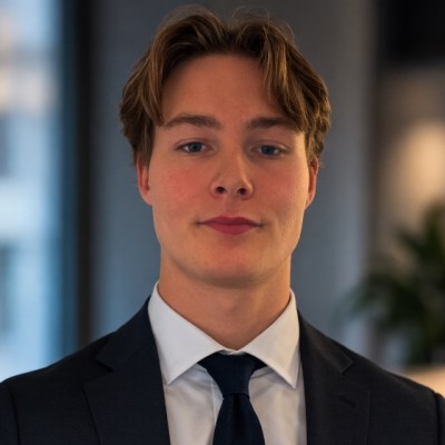 Portrett av Teo Herum Forengen, grunnlegger av HERUM Designbyrå